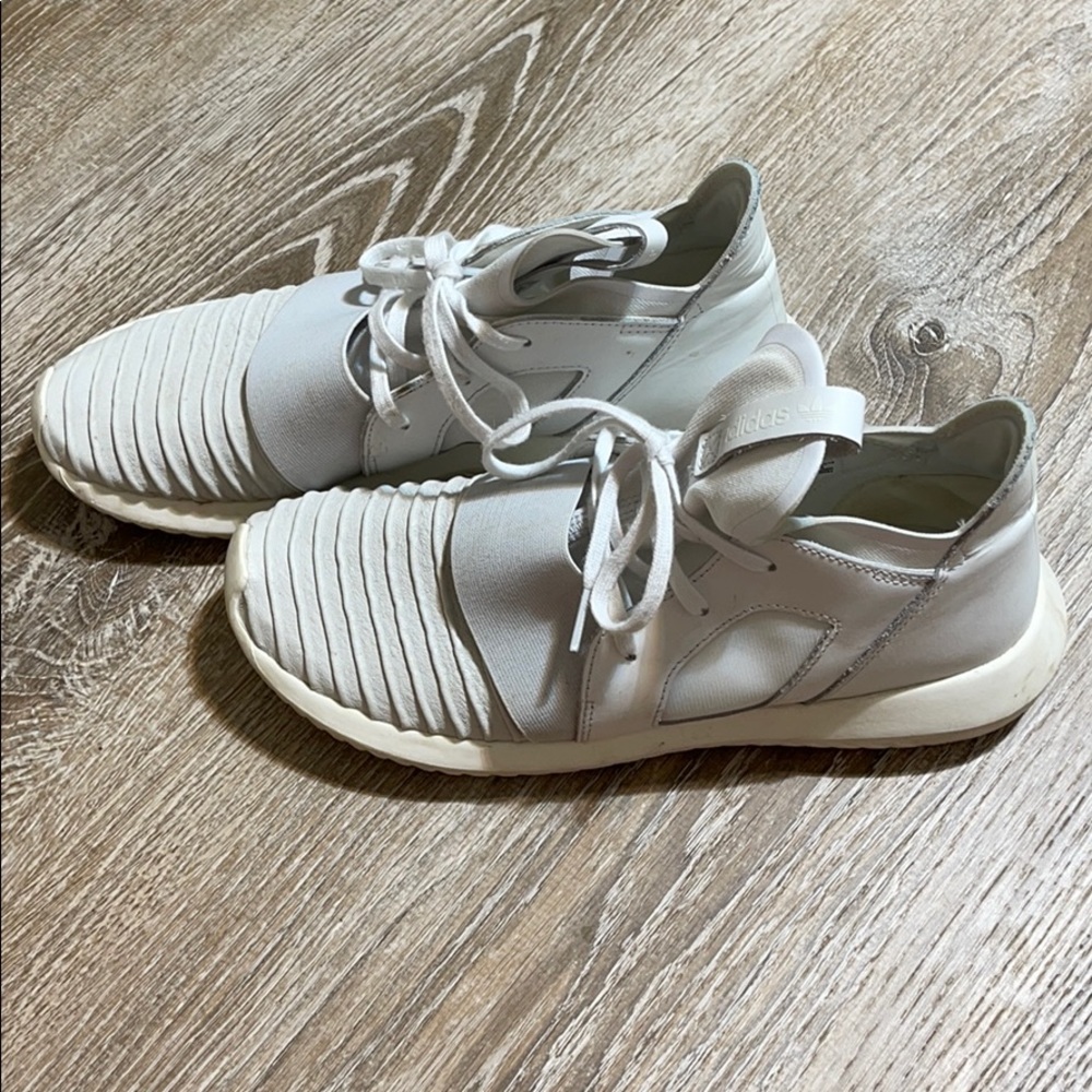 Adidas Tennis Shoes